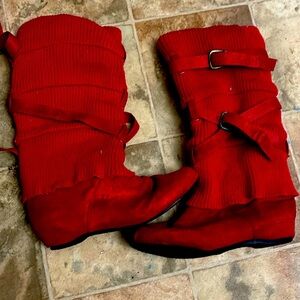 women’s red boots